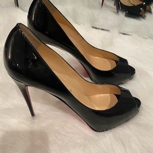 Authentic Christian Louboutin New Very Prive in Black Patent